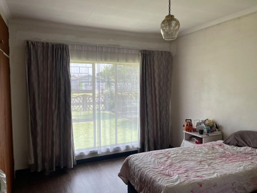 5 Bedroom Property for Sale in Vanderbijlpark SE 2 Gauteng