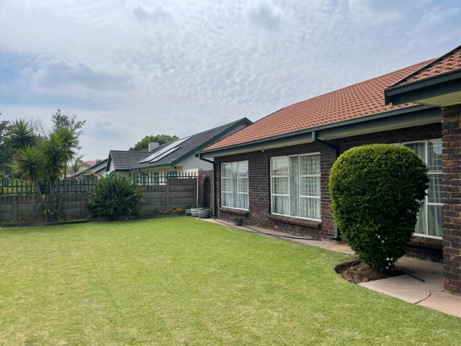 5 Bedroom Property for Sale in Vanderbijlpark SE 2 Gauteng