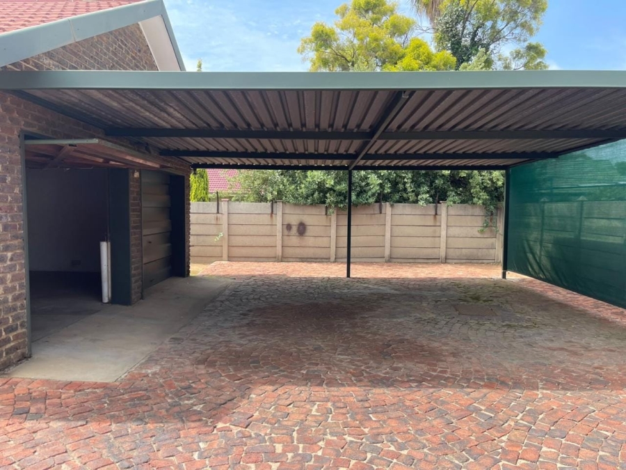 5 Bedroom Property for Sale in Vanderbijlpark SE 2 Gauteng