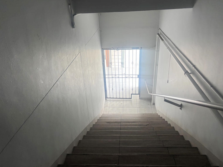 To Let Commercial Property for Rent in Savoy Estate Gauteng