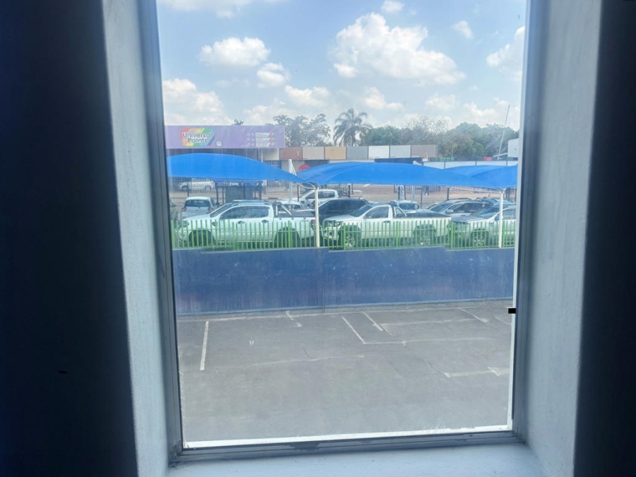 To Let Commercial Property for Rent in Savoy Estate Gauteng