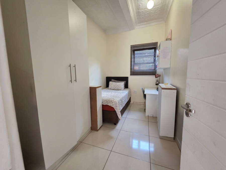 7 Bedroom Property for Sale in Brixton Gauteng