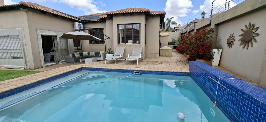 4 Bedroom Property for Sale in Chancliff Ridge Gauteng