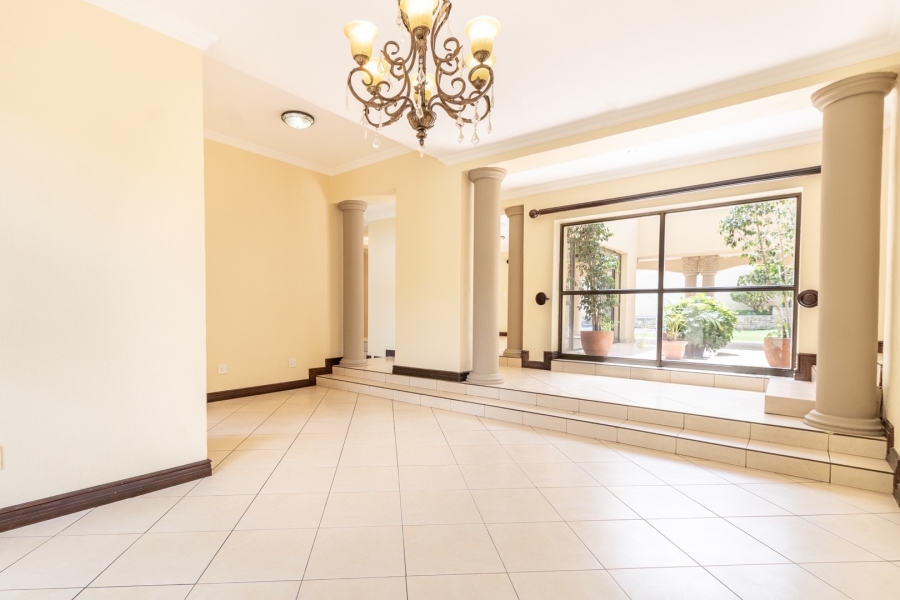 To Let 7 Bedroom Property for Rent in Dainfern Golf Estate Gauteng