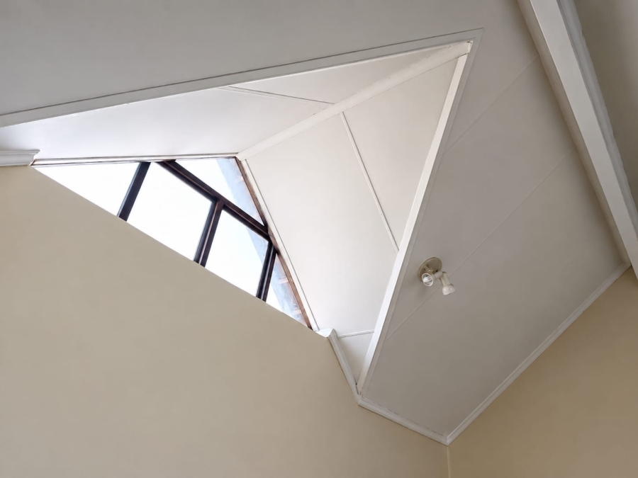 1 Bedroom Property for Sale in Kosmosdal Gauteng