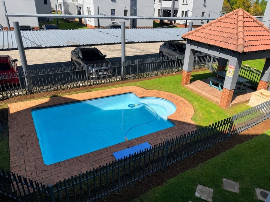1 Bedroom Property for Sale in Kosmosdal Gauteng