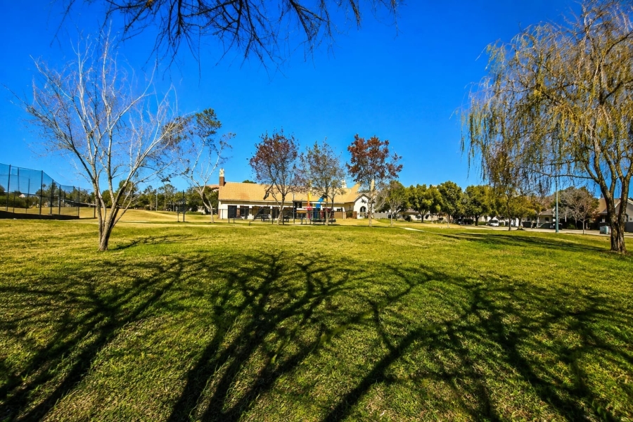 1 Bedroom Property for Sale in Kosmosdal Gauteng