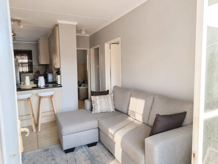 2 Bedroom Property for Sale in Kosmosdal Gauteng