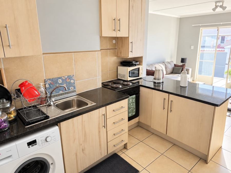2 Bedroom Property for Sale in Kosmosdal Gauteng