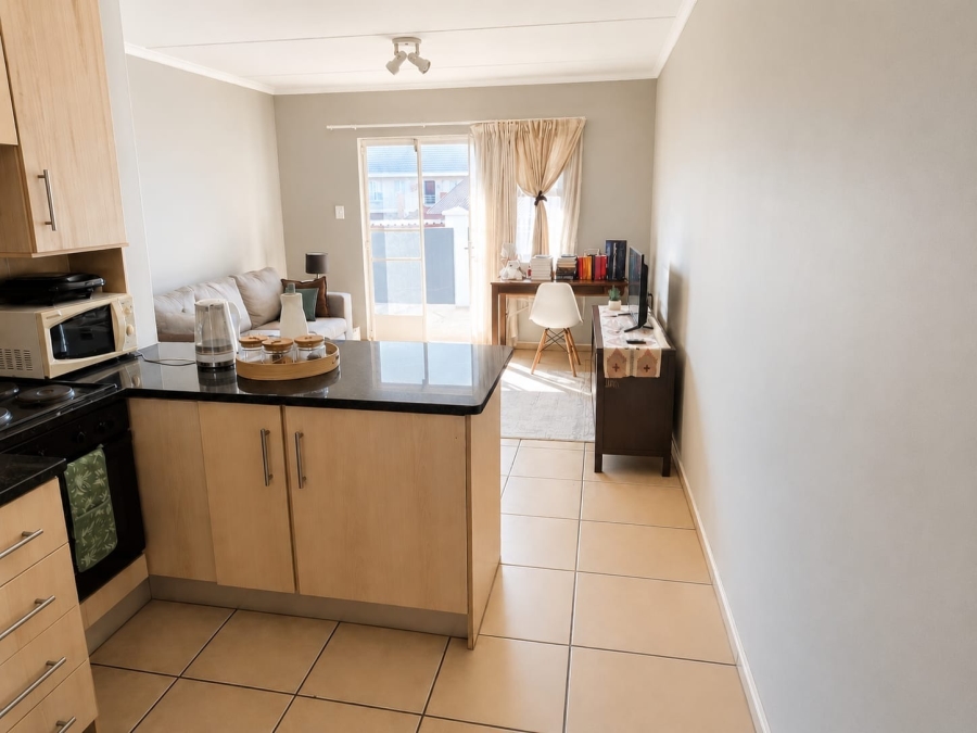 2 Bedroom Property for Sale in Kosmosdal Gauteng