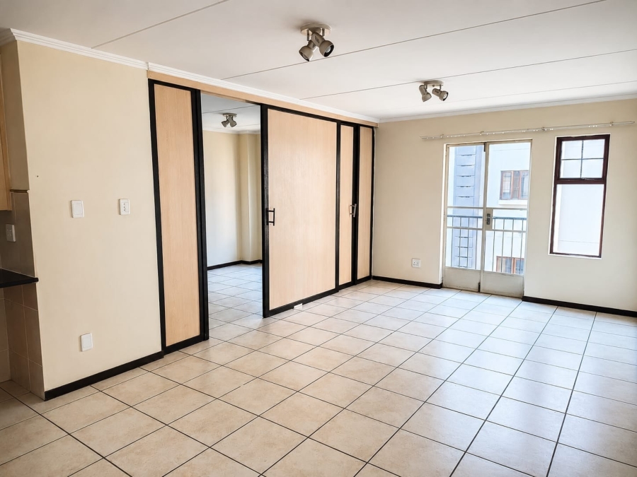 1 Bedroom Property for Sale in Kosmosdal Gauteng