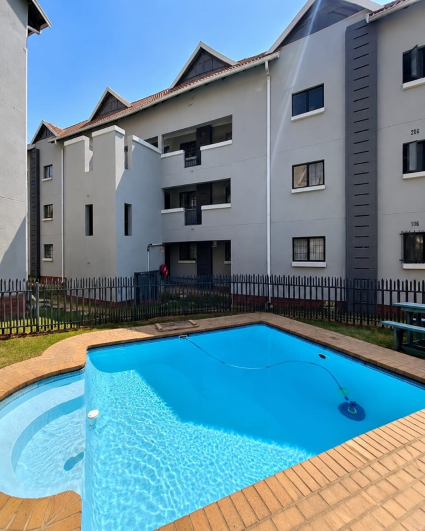 1 Bedroom Property for Sale in Kosmosdal Gauteng