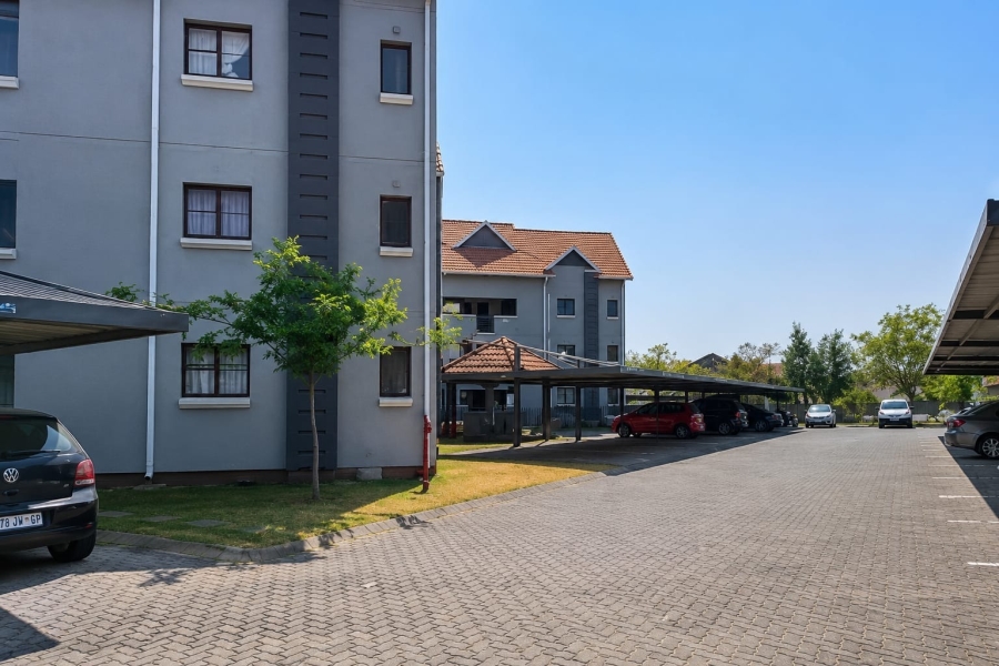 1 Bedroom Property for Sale in Kosmosdal Gauteng