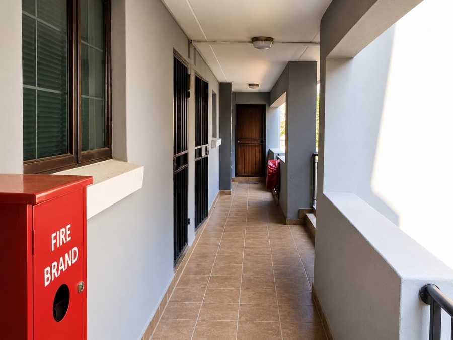 1 Bedroom Property for Sale in Kosmosdal Gauteng