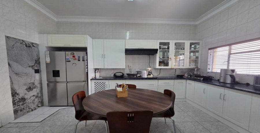 8 Bedroom Property for Sale in Laudium Gauteng