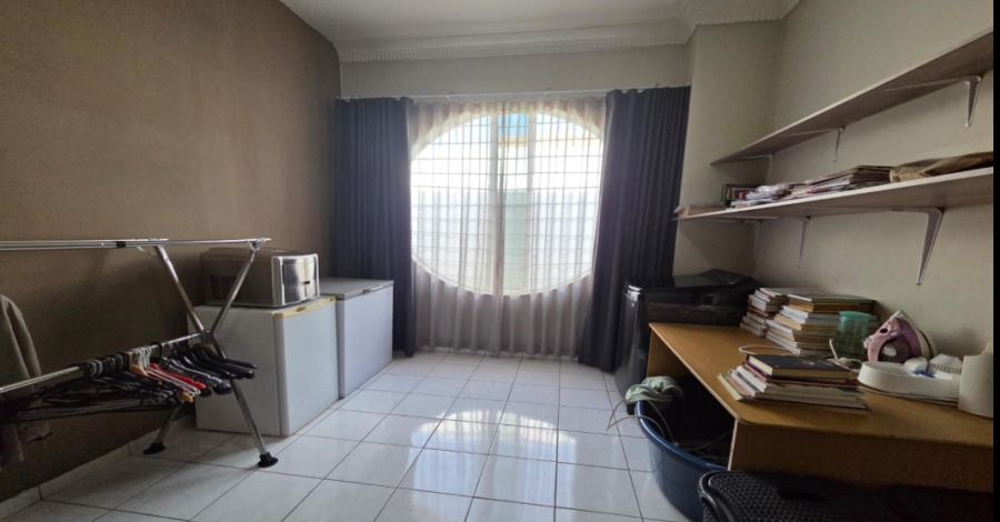 8 Bedroom Property for Sale in Laudium Gauteng