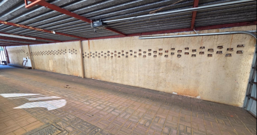 8 Bedroom Property for Sale in Laudium Gauteng