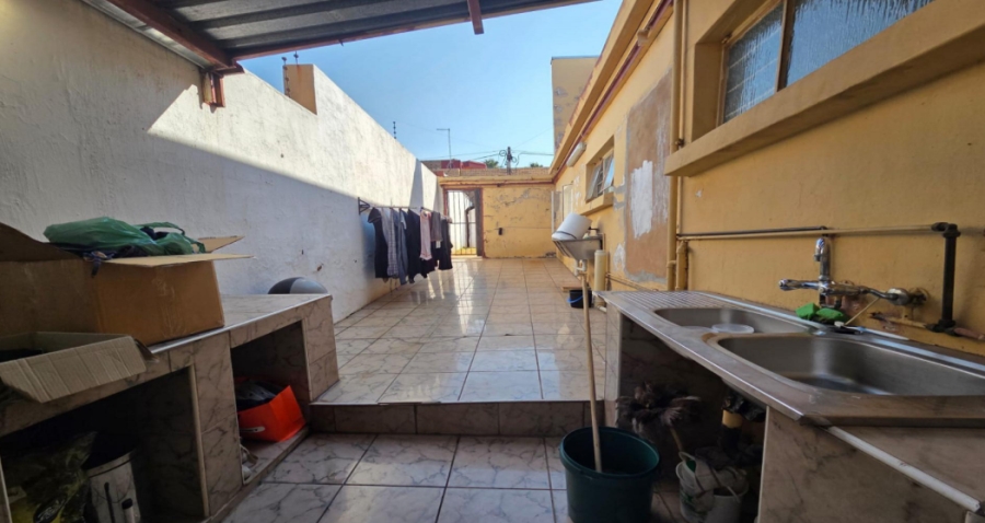 8 Bedroom Property for Sale in Laudium Gauteng