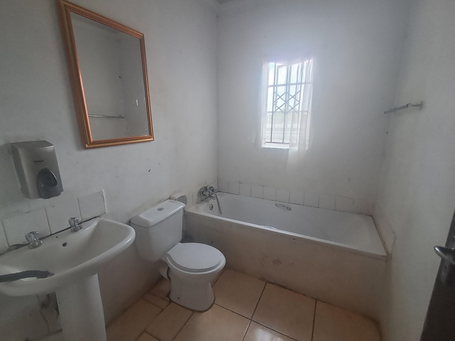 3 Bedroom Property for Sale in Crystal Park Gauteng