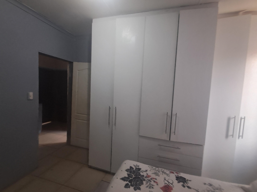 3 Bedroom Property for Sale in Crystal Park Gauteng