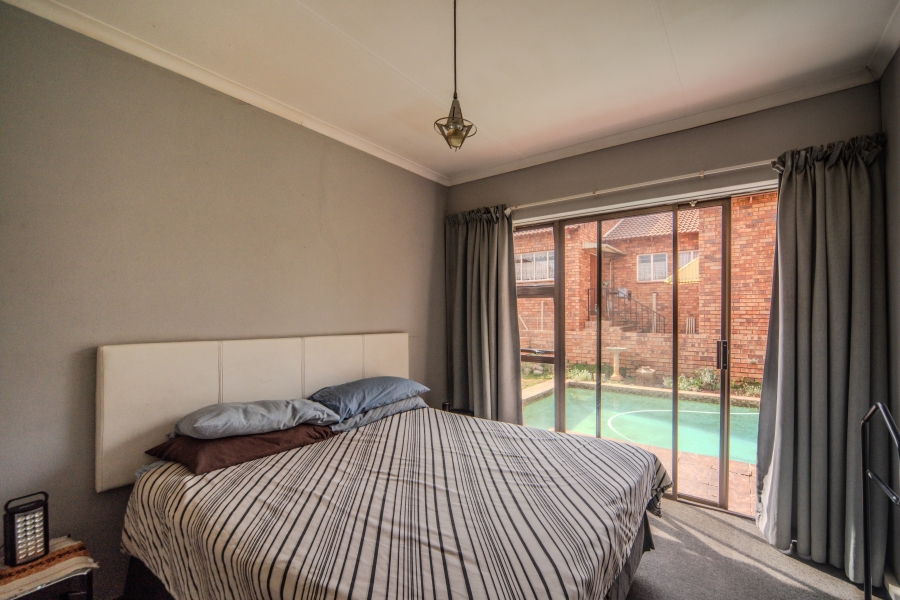 3 Bedroom Property for Sale in Meredale Gauteng