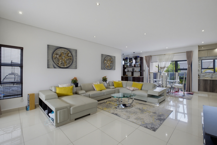 3 Bedroom Property for Sale in Beyers Park Gauteng