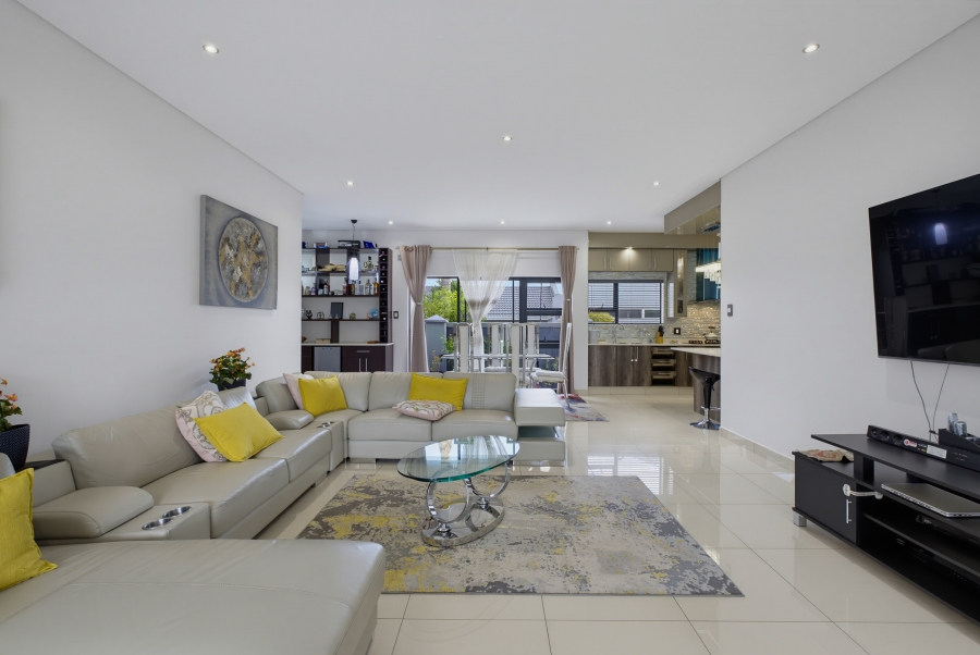 3 Bedroom Property for Sale in Beyers Park Gauteng