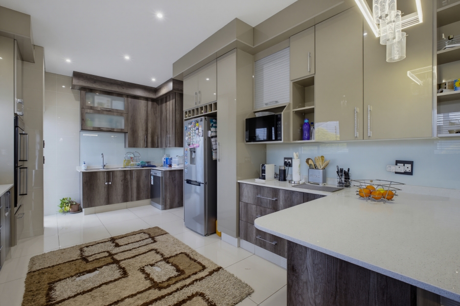 3 Bedroom Property for Sale in Beyers Park Gauteng