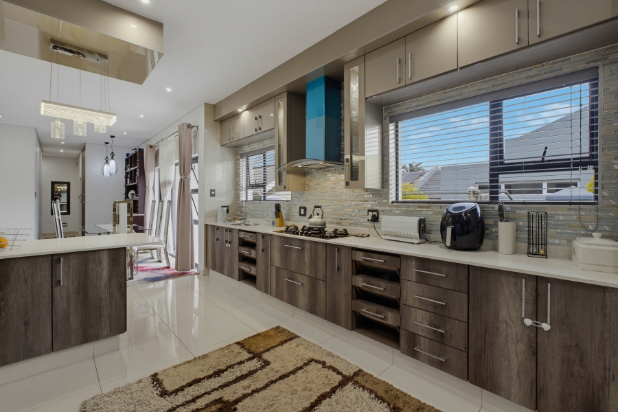 3 Bedroom Property for Sale in Beyers Park Gauteng