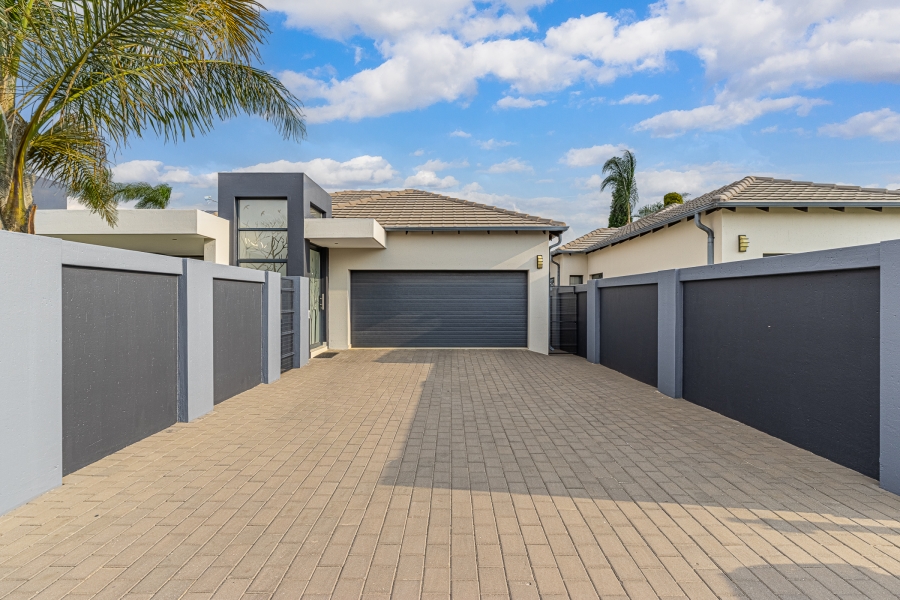 3 Bedroom Property for Sale in Beyers Park Gauteng