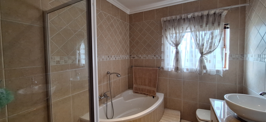 3 Bedroom Property for Sale in Emfuleni Golf Estate Gauteng