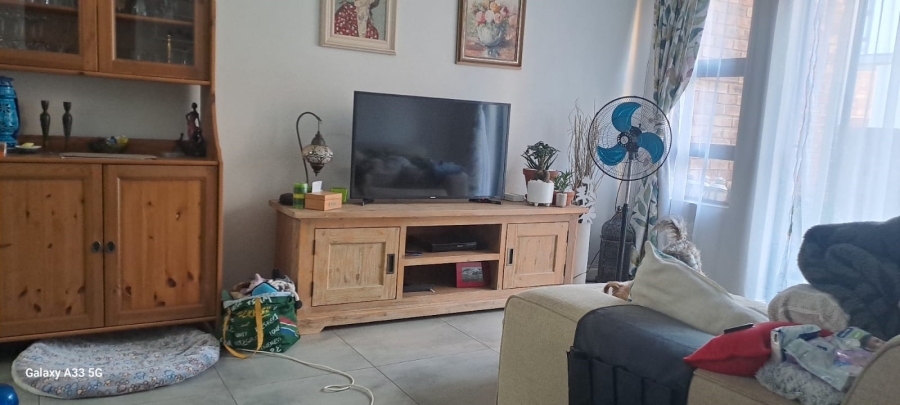 3 Bedroom Property for Sale in Denneoord Gauteng