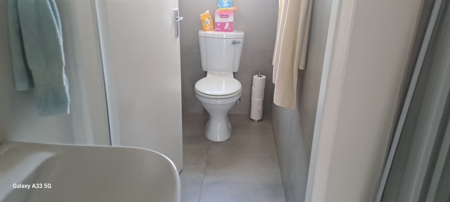 3 Bedroom Property for Sale in Denneoord Gauteng