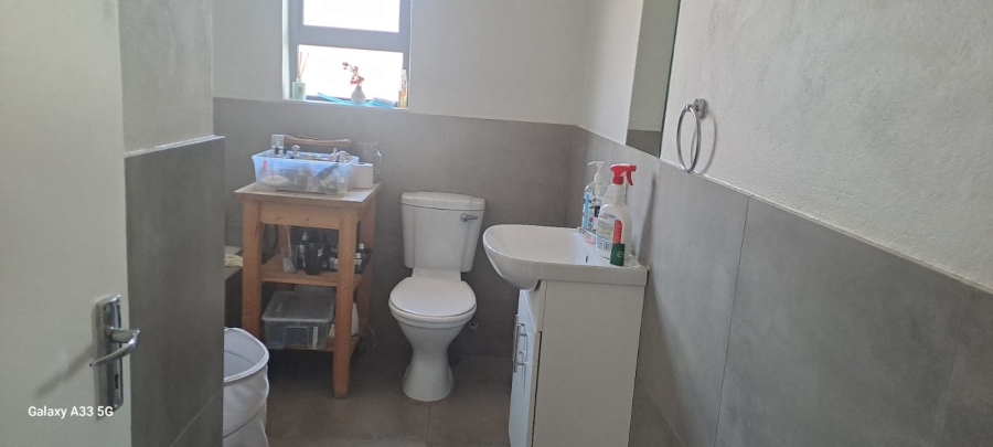 3 Bedroom Property for Sale in Denneoord Gauteng