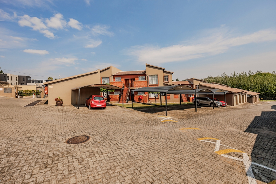2 Bedroom Property for Sale in Laser Park Gauteng