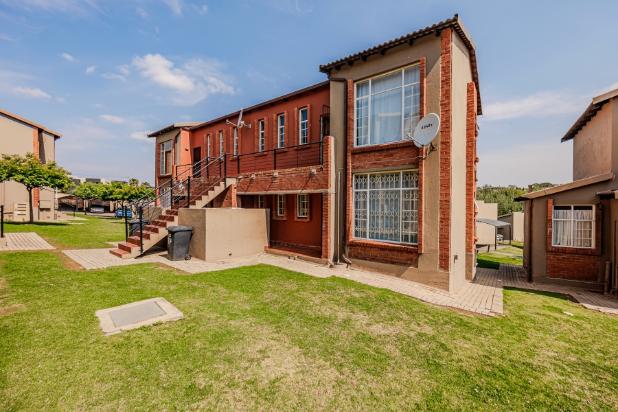 2 Bedroom Property for Sale in Laser Park Gauteng