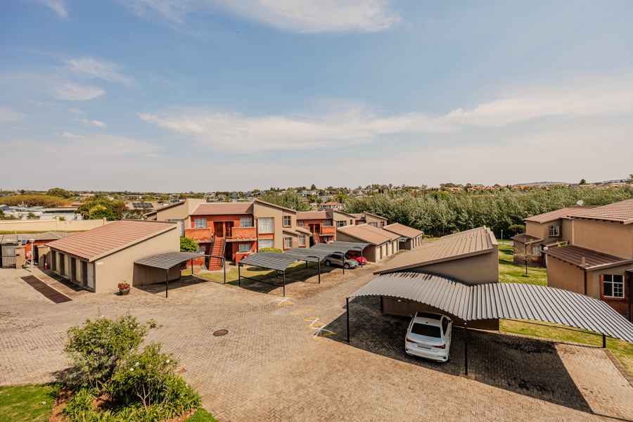2 Bedroom Property for Sale in Laser Park Gauteng