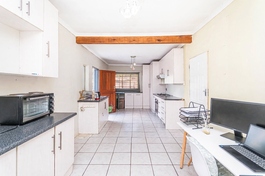 6 Bedroom Property for Sale in Krugersdorp West Gauteng