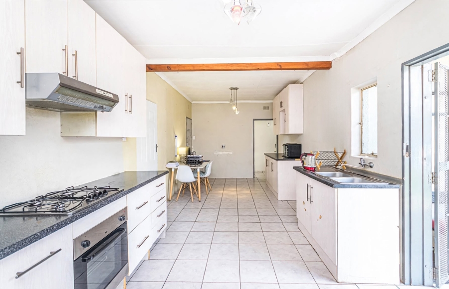 6 Bedroom Property for Sale in Krugersdorp West Gauteng