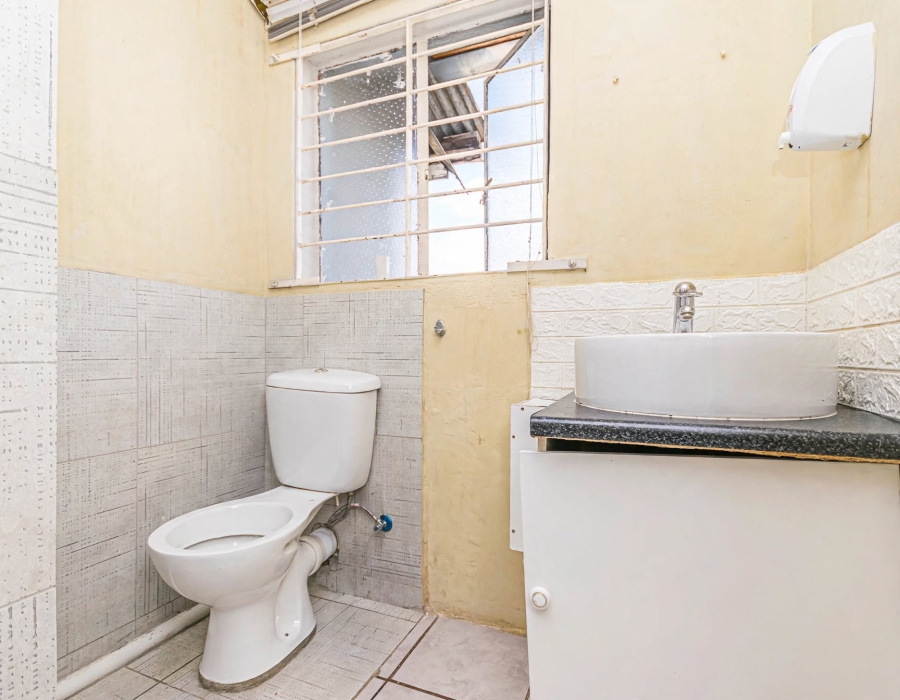 6 Bedroom Property for Sale in Krugersdorp West Gauteng