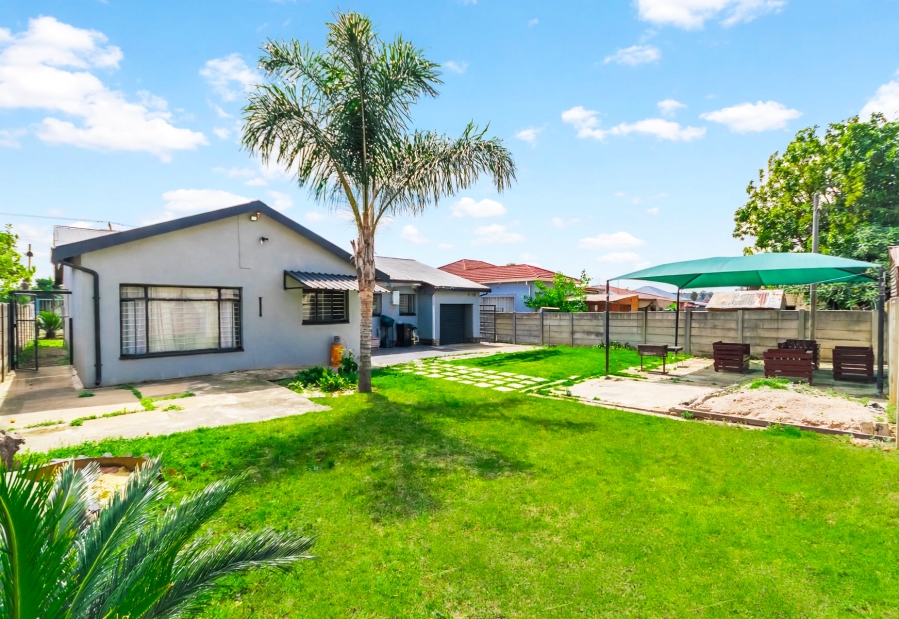6 Bedroom Property for Sale in Krugersdorp West Gauteng