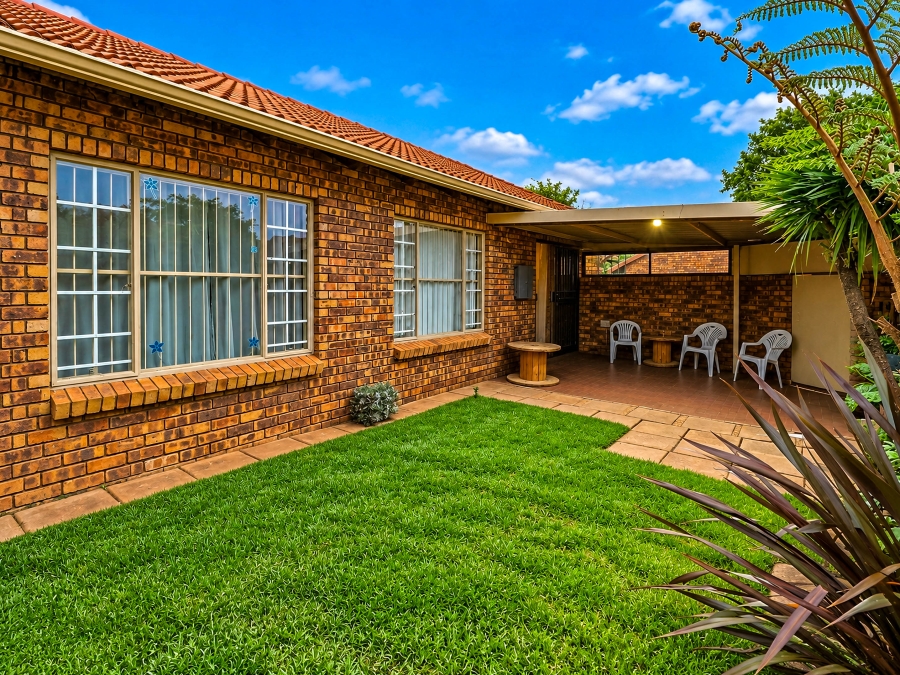 3 Bedroom Property for Sale in Wierda Park Gauteng