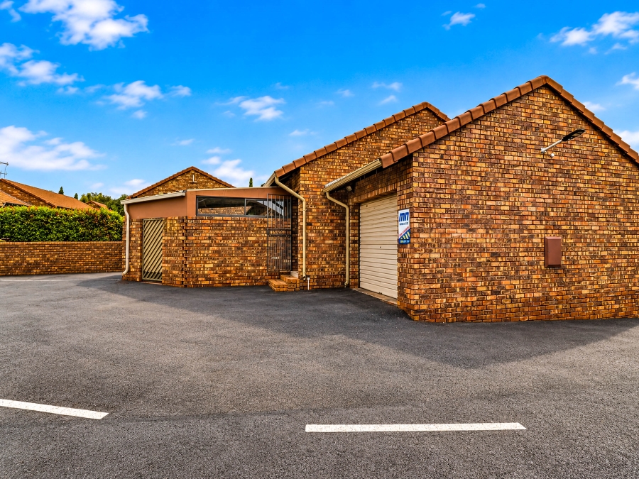 3 Bedroom Property for Sale in Wierda Park Gauteng