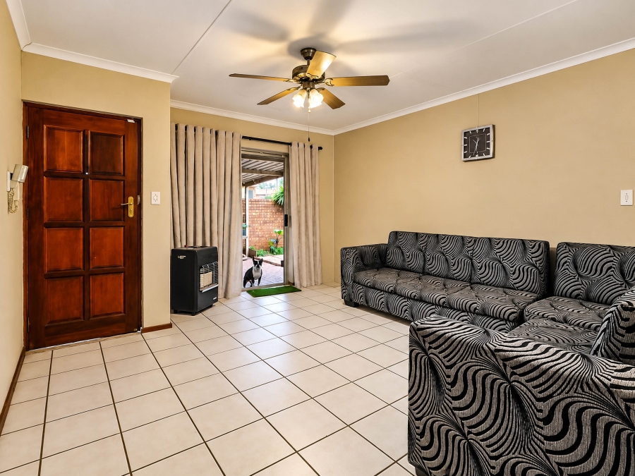 3 Bedroom Property for Sale in Wierda Park Gauteng