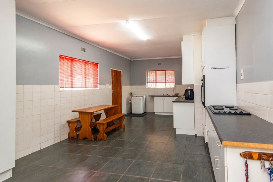 3 Bedroom Property for Sale in Breaunanda Gauteng