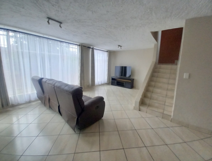 3 Bedroom Property for Sale in Maroelana Gauteng