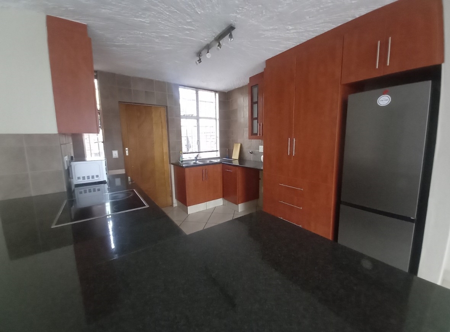 3 Bedroom Property for Sale in Maroelana Gauteng
