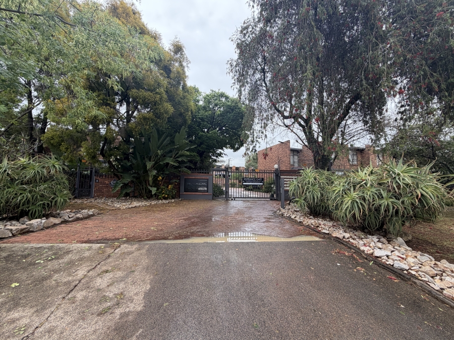 3 Bedroom Property for Sale in Maroelana Gauteng