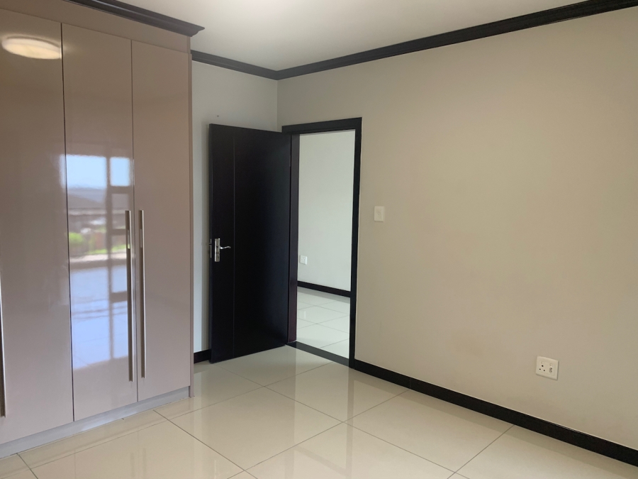 To Let 1 Bedroom Property for Rent in Broadacres Gauteng