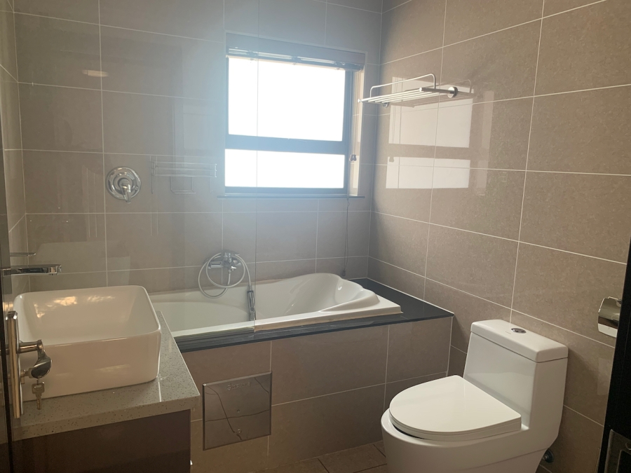 To Let 1 Bedroom Property for Rent in Broadacres Gauteng